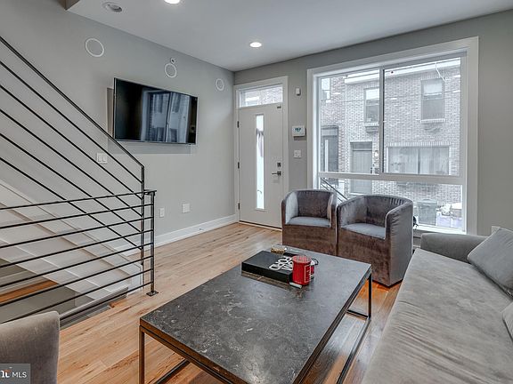 3rd image of 2022 Kimball St