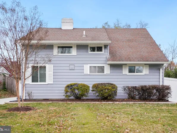 5707 Wainwright Ave, Rockville, MD 20851