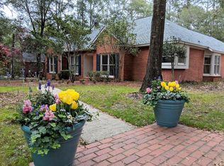 1303 Selkirk Dr, Dothan, AL 36303