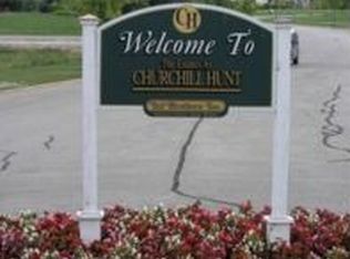 5556 Chancery Rd, Gurnee, IL 60031