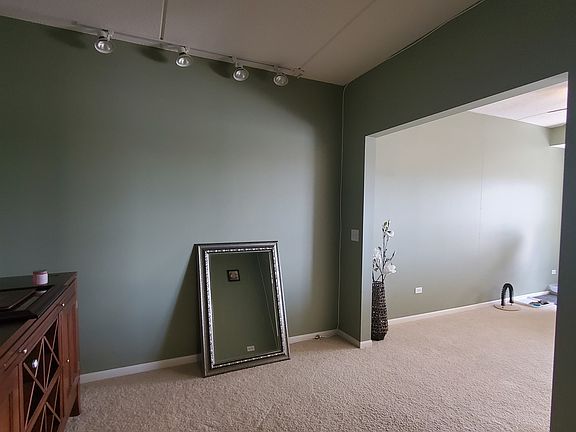 5th image of 390 W Mahogany Ct Unit 702