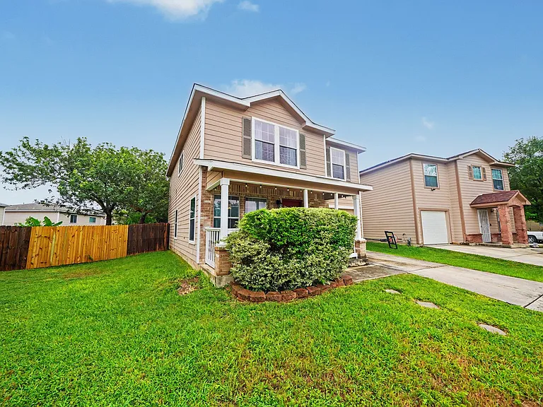 12410 Tallow Cir — Photo 4
