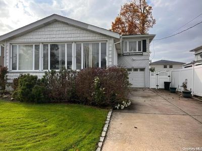 30 Prospect Street, Freeport, NY, 11520