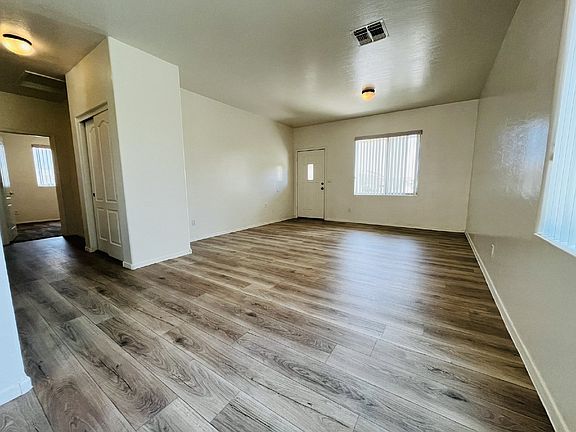 4th image of 5620 W Ellis Dr