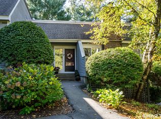 Farmington Woods, Avon, CT 06001
