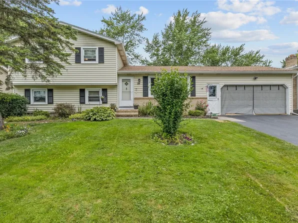 29 Davy Dr, Rochester, NY 14624