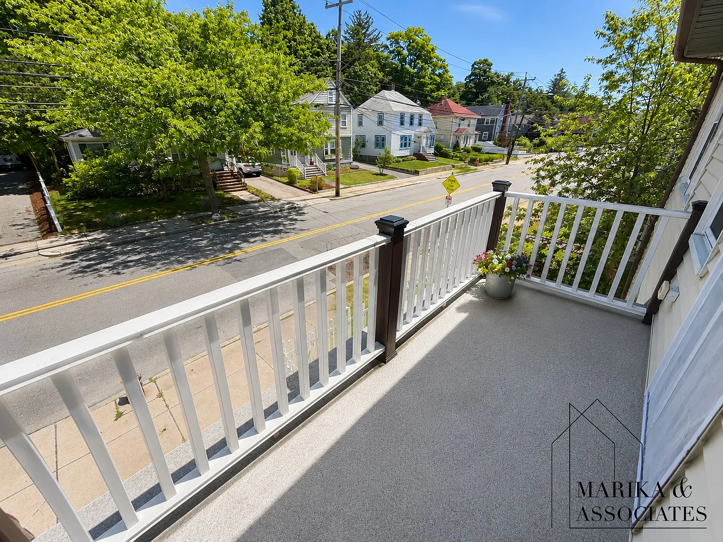 3 bed, 2.0 bath, 1400 sqft, $4,000 — Photo 4