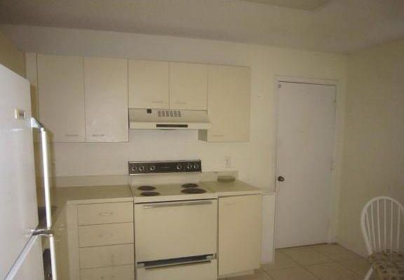 4th image of 9884 WATERMILL Circle
