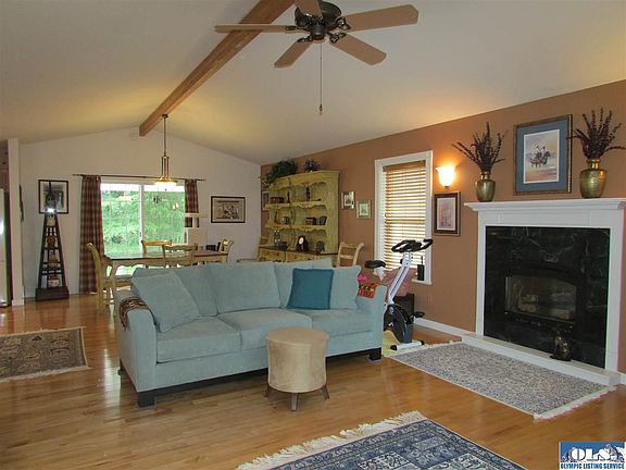 5th image of 179 Sunland Dr