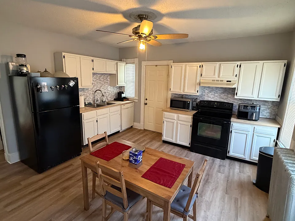 14 Springfield St #1