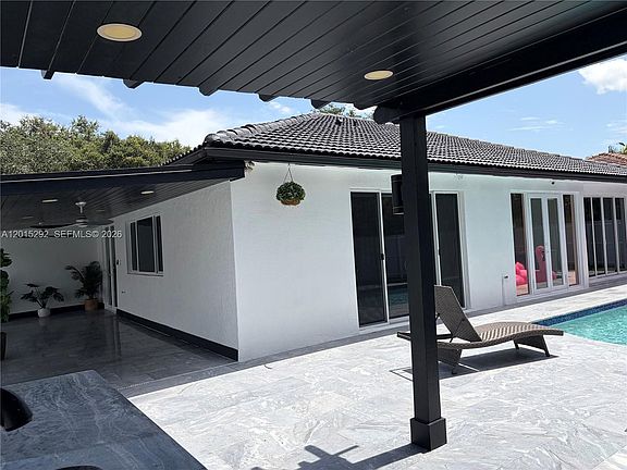 4th image of 7814 NW 165th St