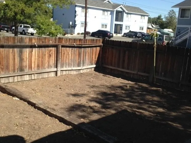 1100 E St — Photo 5