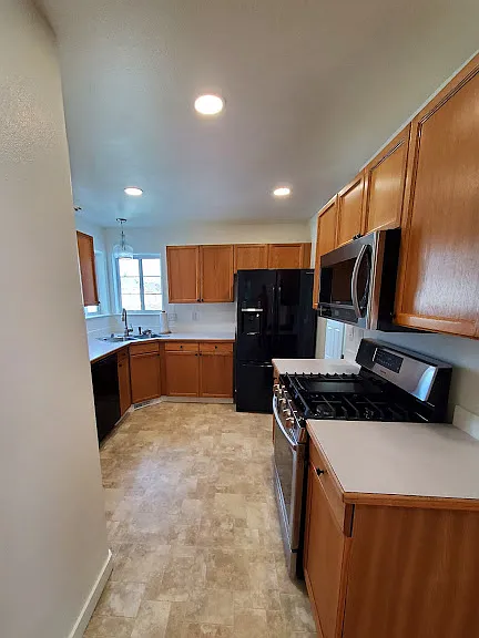 6544 Desiree Loop — Photo 3