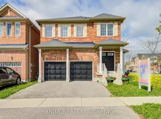 2 Horn St, Whitchurch Stouffville, ON L4A0X9