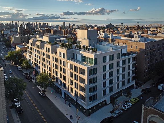 5th image of 3190 29th St #4C