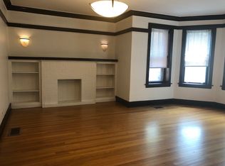 1032 W Oakdale Ave APT 1, Chicago, IL 60657
