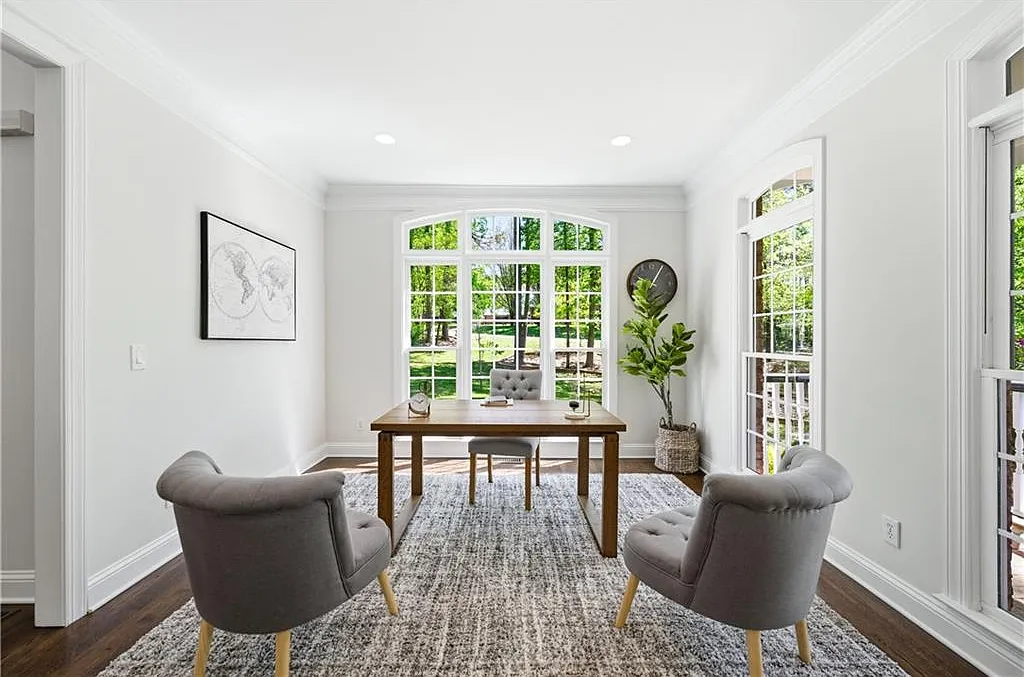 4 bed, 4.5 bath, $3,200 — Photo 4