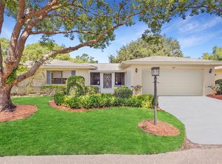 1537 Ingram Dr, Sun City Center, FL 33573