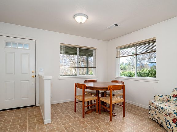 5th image of 790 Park St