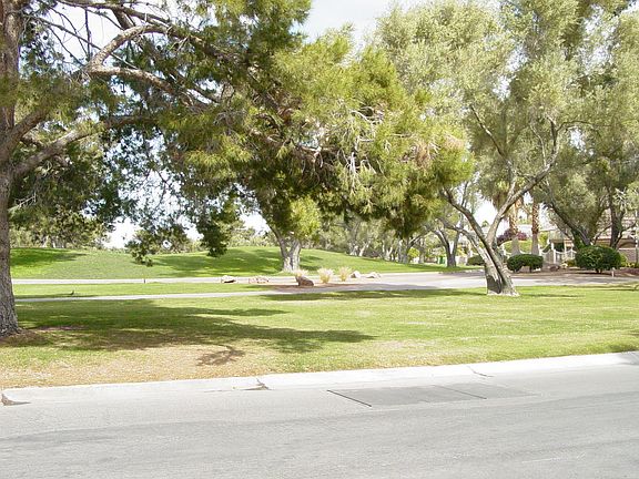 4th image of 2852 Loveland Dr Unit 1806