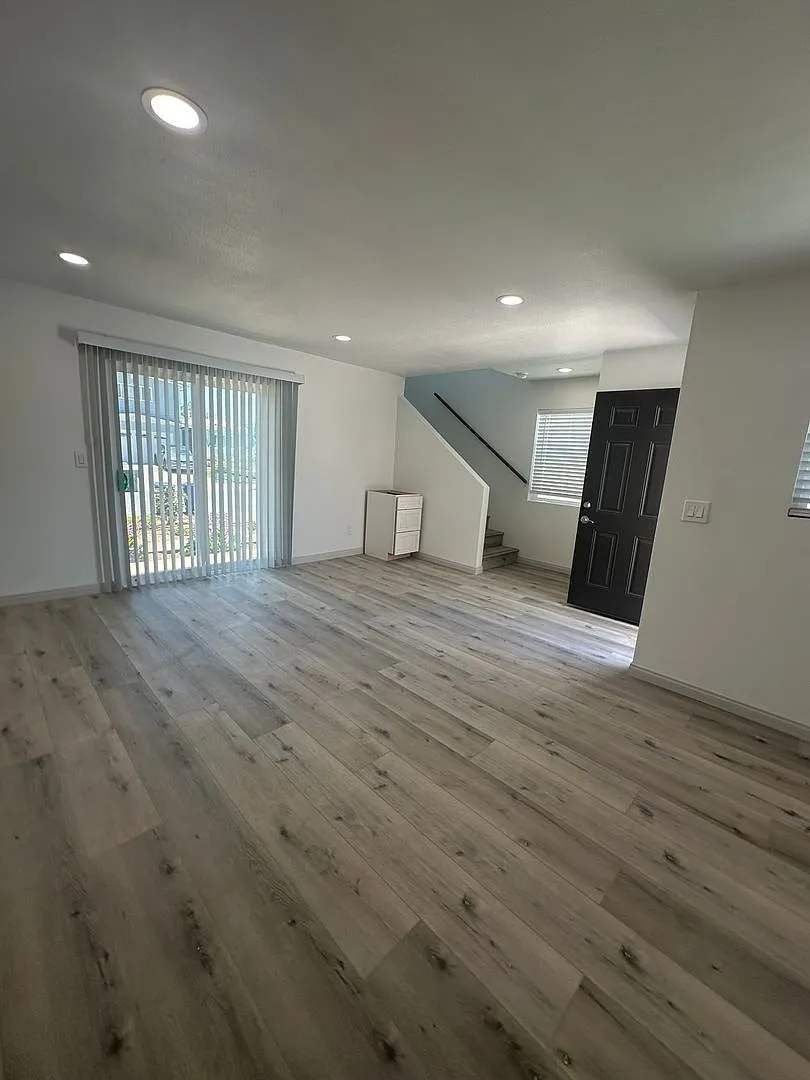 202-204 Calla Avenue — Photo 4