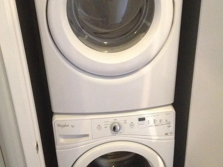 Laundry (in unit)