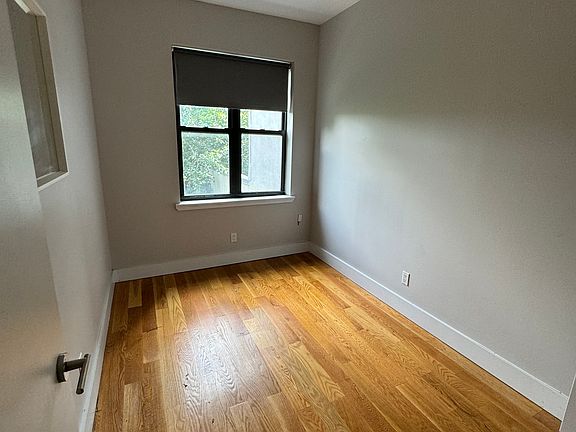4th image of 188 Noll St #1D