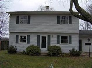 2704 Daventry Ave, Portage, MI 49024