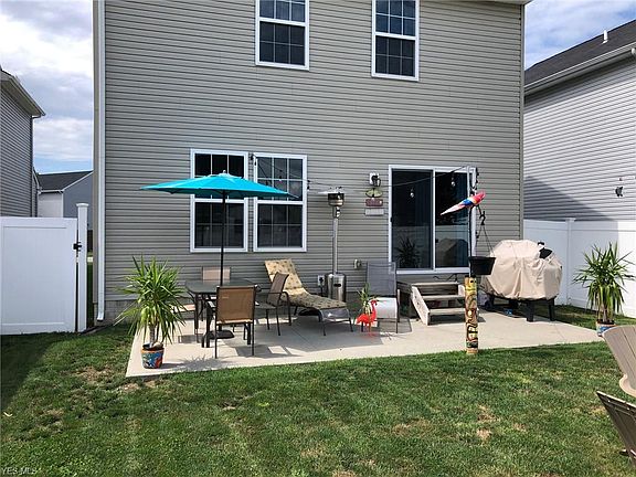 4th image of 4553 Vineyard Dr