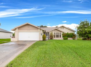 414 SW 42nd Ter, Cape Coral, FL 33914