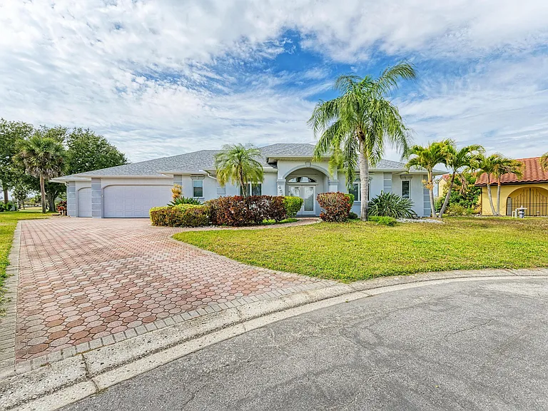 4540 Kipling Cir — Photo 50