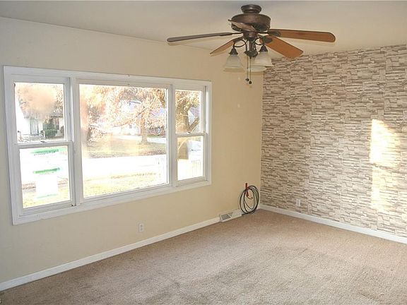 2nd image of 231 Brookwood Ave