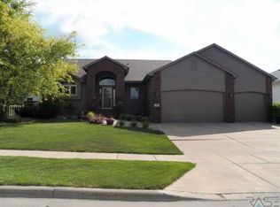 2813 W Bitterroot St, Sioux Falls, SD 57108