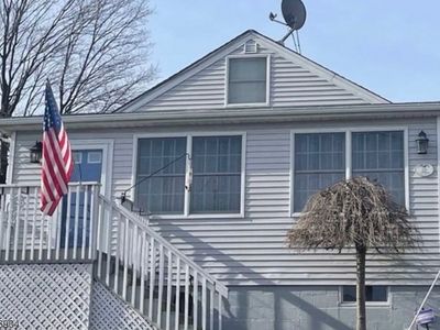19 Pearl St, Bloomingdale, NJ, 07403