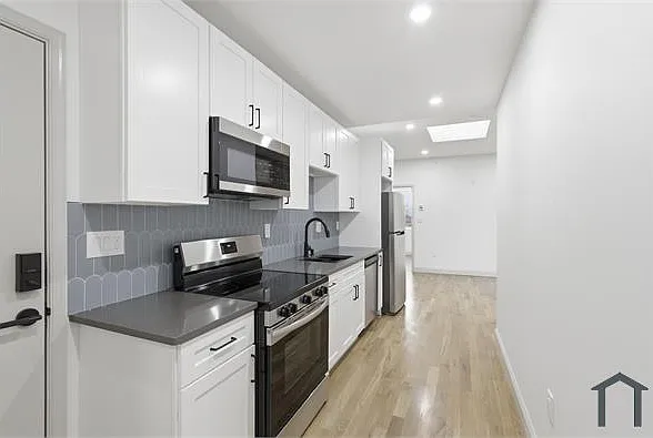2 bed, $1,000 — Photo 3