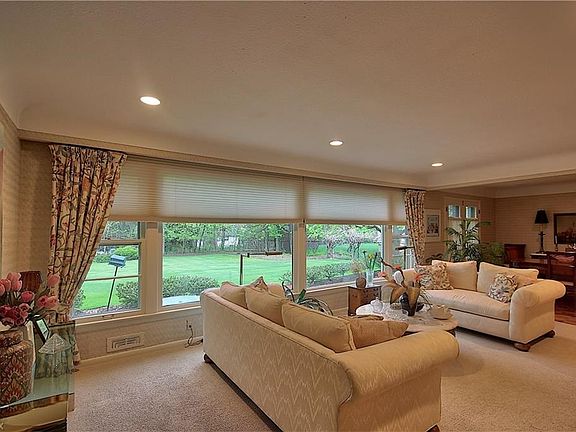 2nd image of 24559 Tunbridge Ln