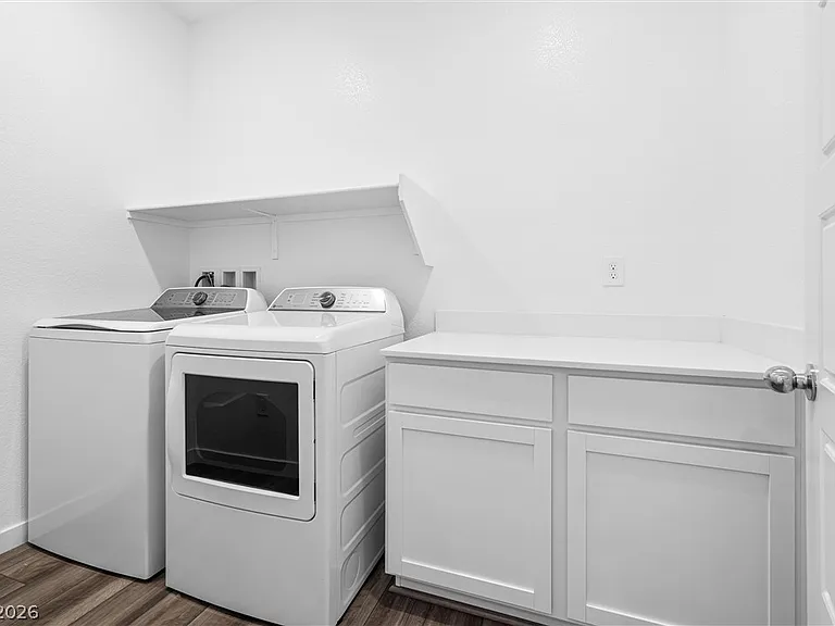 9446 Sequoia Ridge Ave — Photo 17