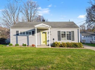 1307 Byron Dr, South Bend, IN 46614