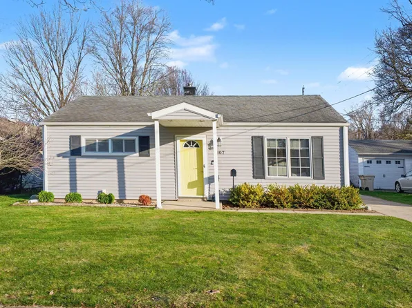 1307 Byron Dr, South Bend, IN 46614