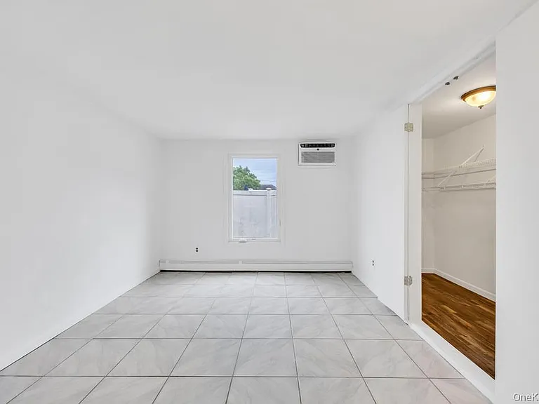 405 Massapequa Ave — Photo 17