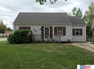 1723 Lincoln St, Beatrice, NE 68310