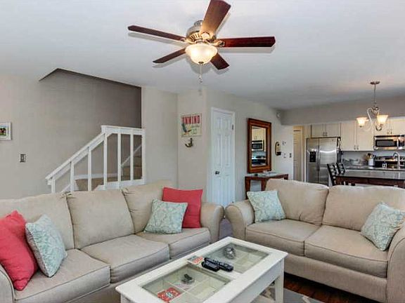 5th image of 3409 Marabou Ln