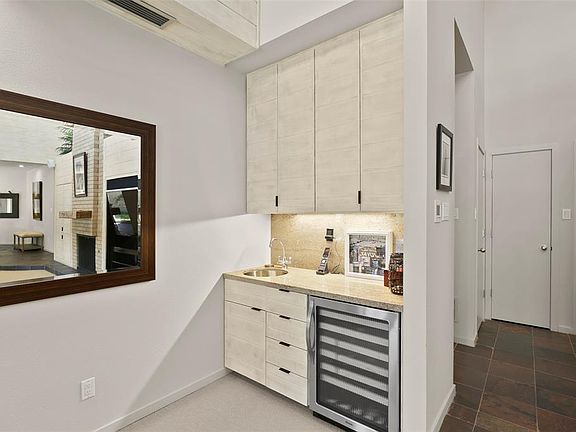 5th image of 8701 Rocky Cove Cir