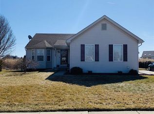 35766 Cranbrook Ct, New Baltimore, MI 48047