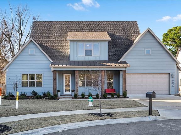 3rd image of 2035 Dutton Pl