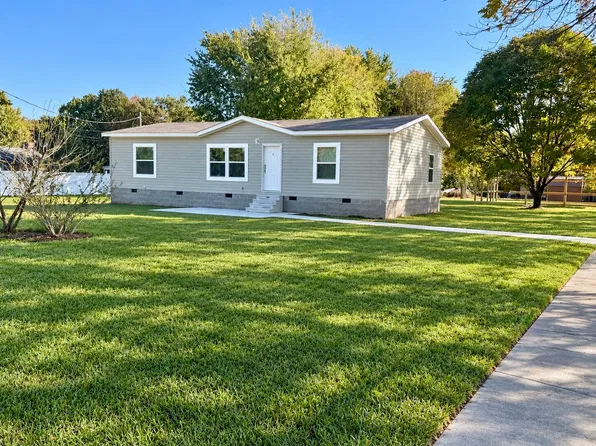378 College Hill Rd, Waco, KY 40385