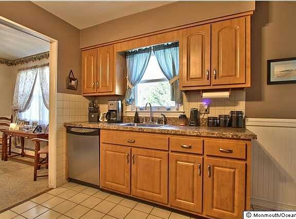 4th image of 1101 Mizzen Ave