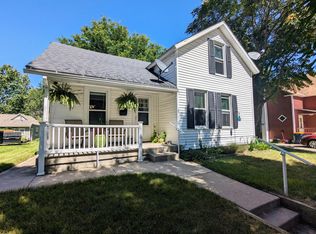 1019 Hermitage St SE, Grand Rapids, MI 49506