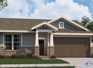 221 Hibiscus Dr, Hazel Green, AL 35750