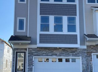 429 Abigail Ave, Waynesboro, PA 17268
